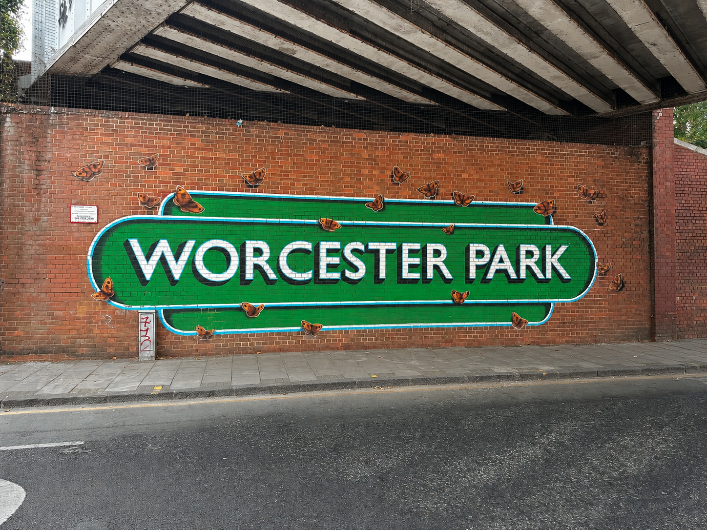 Worcester Park mural in Worcester Park, Surrey, representing the local area served by Bee Mobile Physiotherapy.